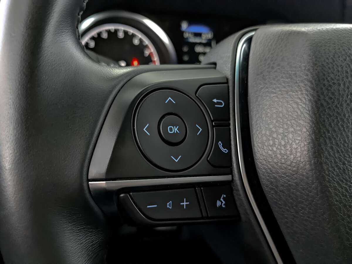 Toyota Camry с пробегом — 2022 год. Фото: #23