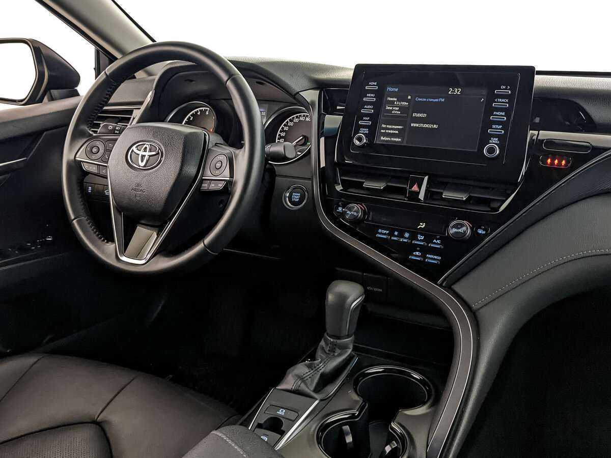 Toyota Camry с пробегом — 2022 год. Фото: #25