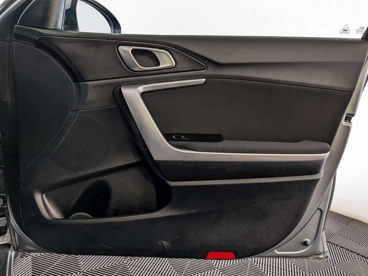 Kia Ceed с пробегом — 2019 год. Фото: #19