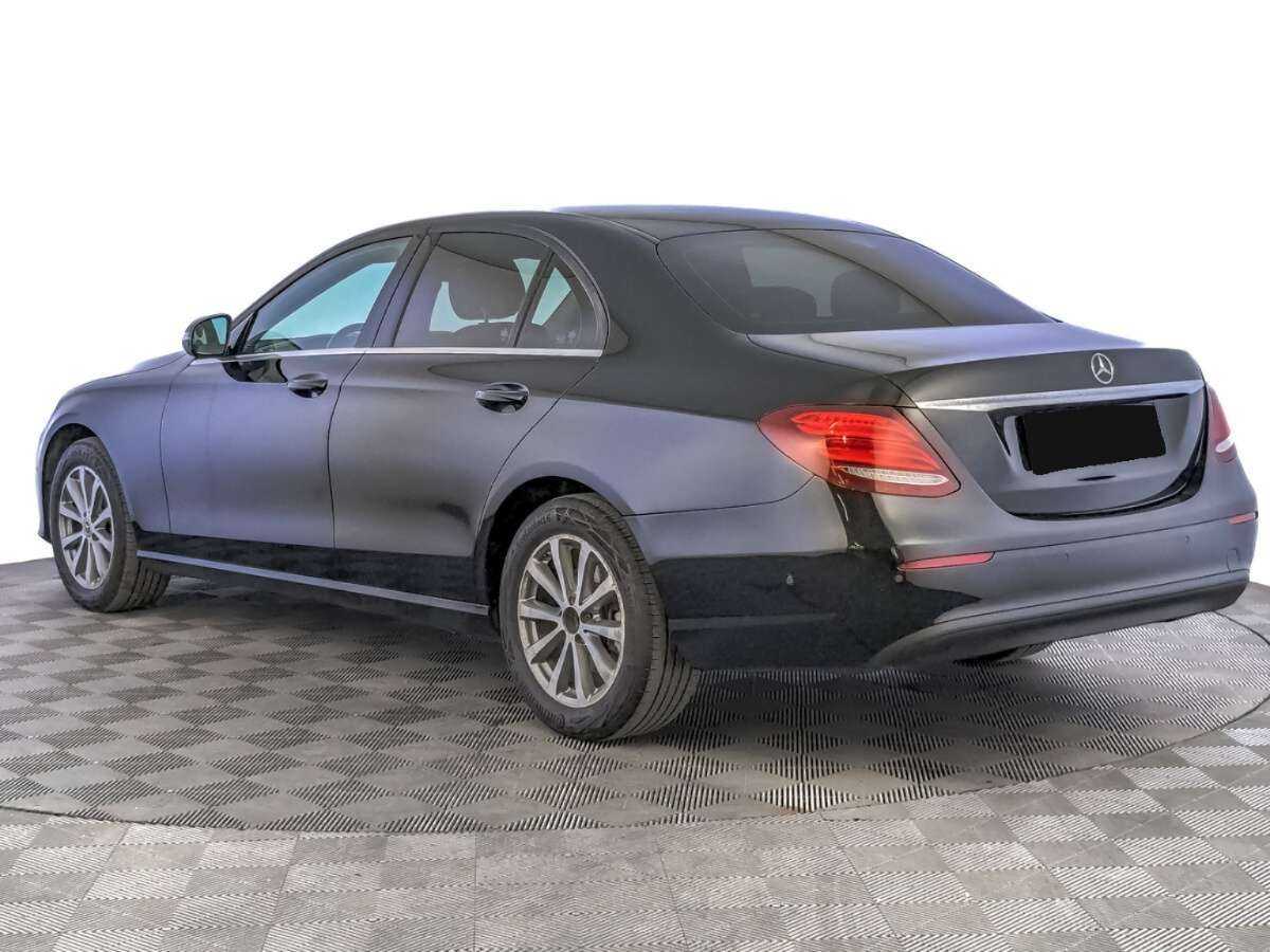 Mercedes-Benz E-Класс с пробегом — 2018 год. Фото: #6