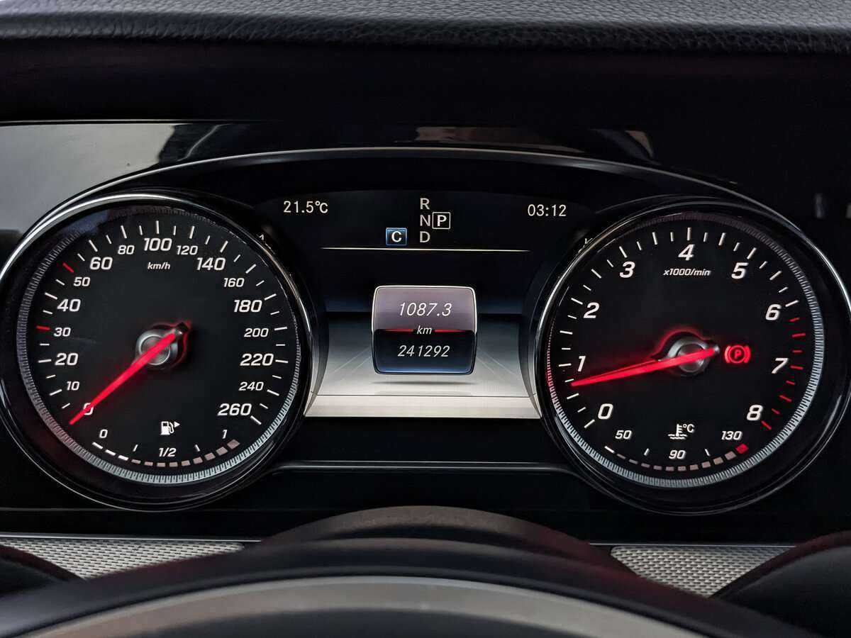 Mercedes-Benz E-Класс с пробегом — 2018 год. Фото: #11