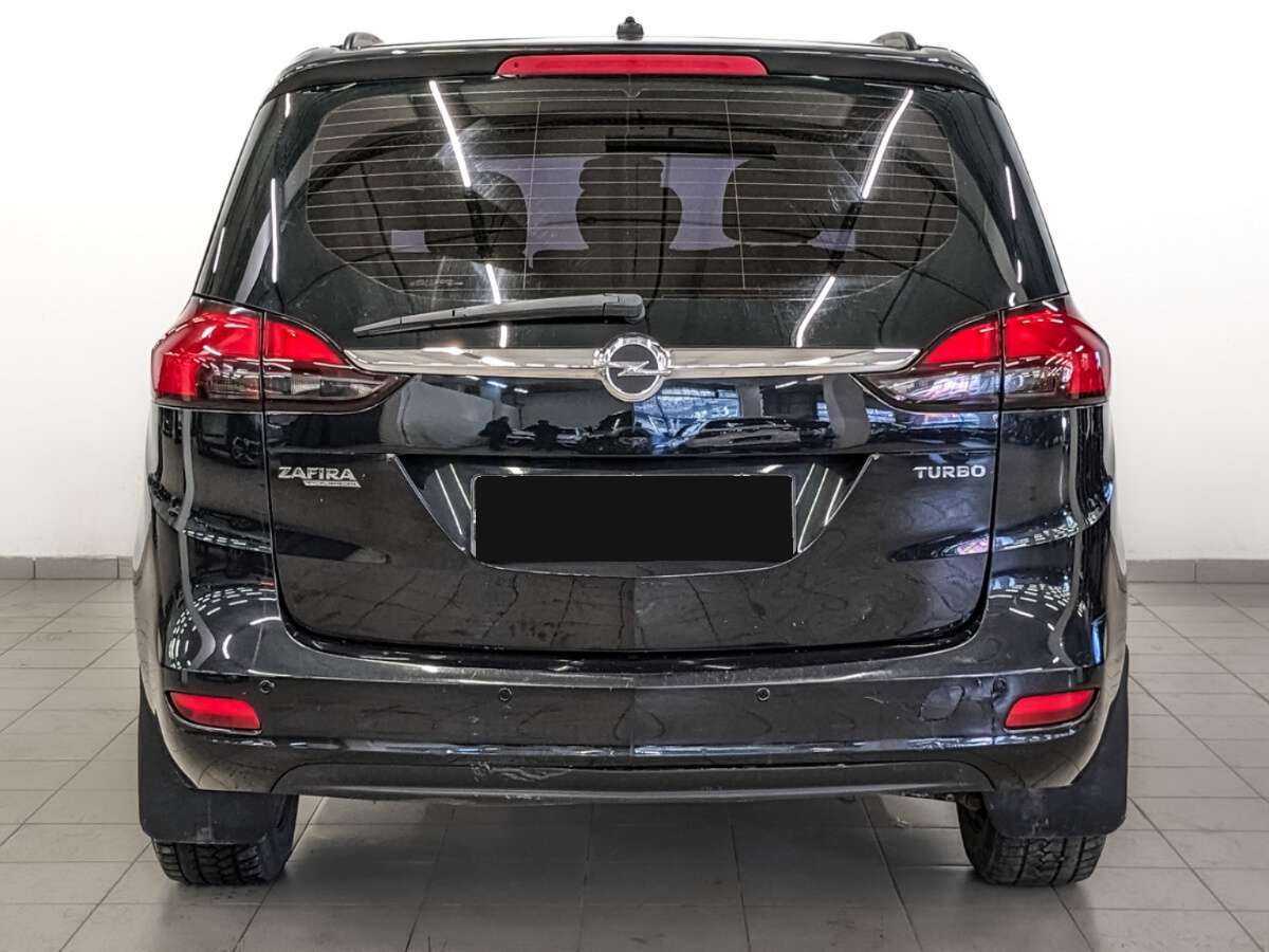 Opel Zafira с пробегом — 2014 год. Фото: #5