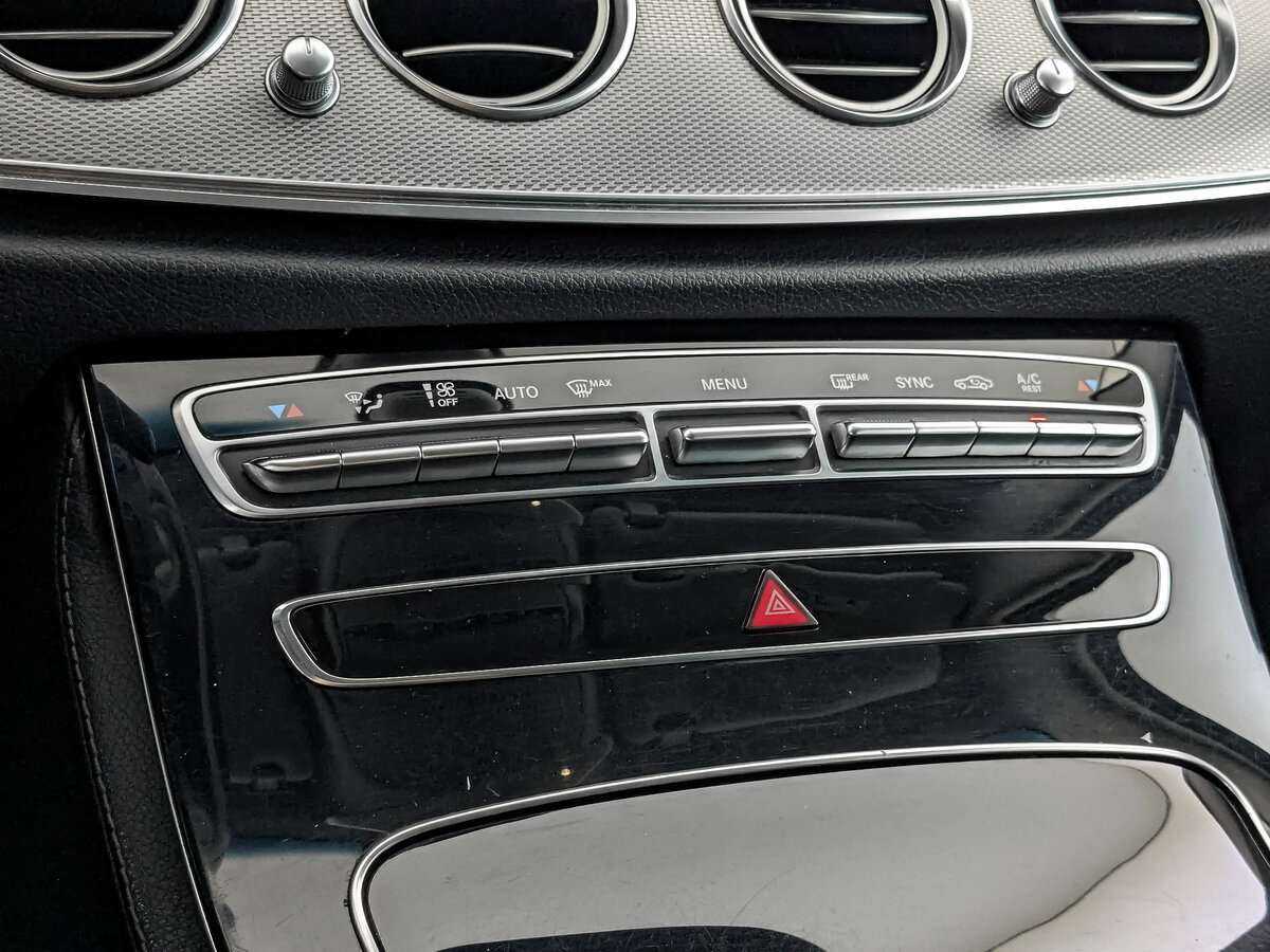 Mercedes-Benz E-Класс с пробегом — 2018 год. Фото: #22