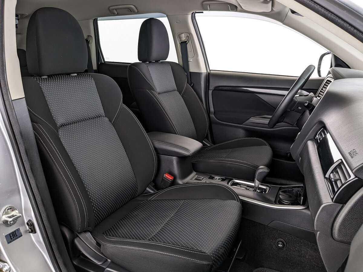 Mitsubishi Outlander с пробегом — 2020 год. Фото: #20