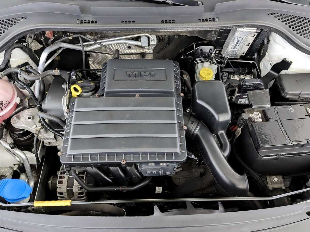 Skoda Rapid с пробегом — 2017 год. Фото: #7