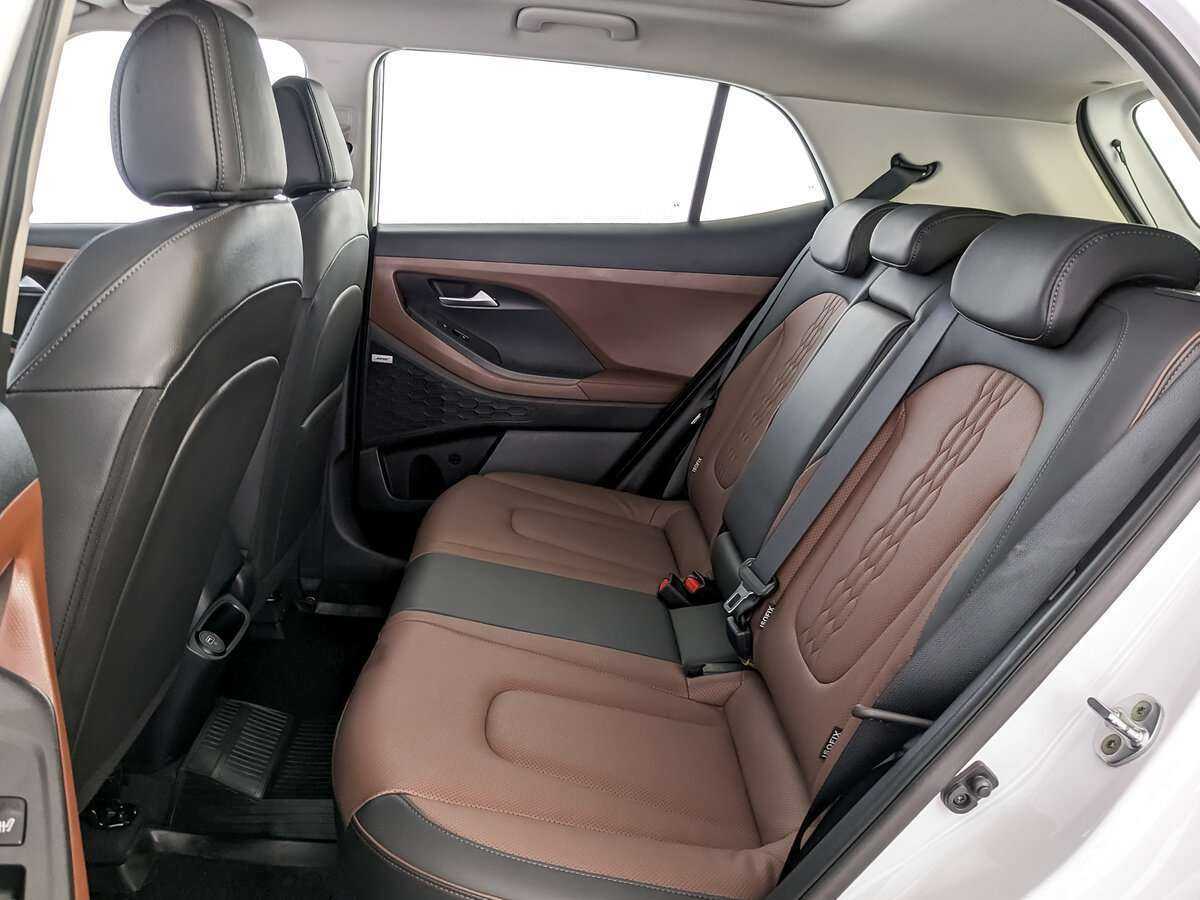 Hyundai Creta с пробегом — 2022 год. Фото: #9