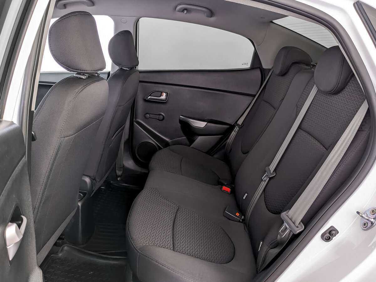 Kia Rio с пробегом — 2016 год. Фото: #9