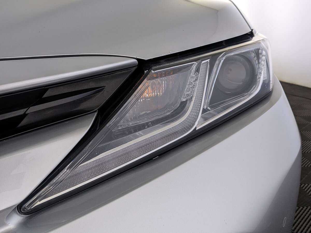 Toyota Camry с пробегом — 2020 год. Фото: #10
