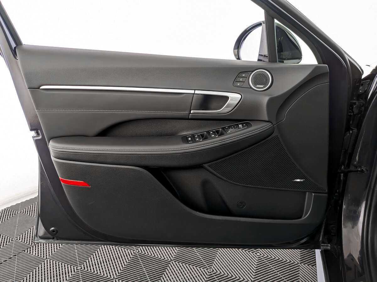 Hyundai Sonata с пробегом — 2021 год. Фото: #13