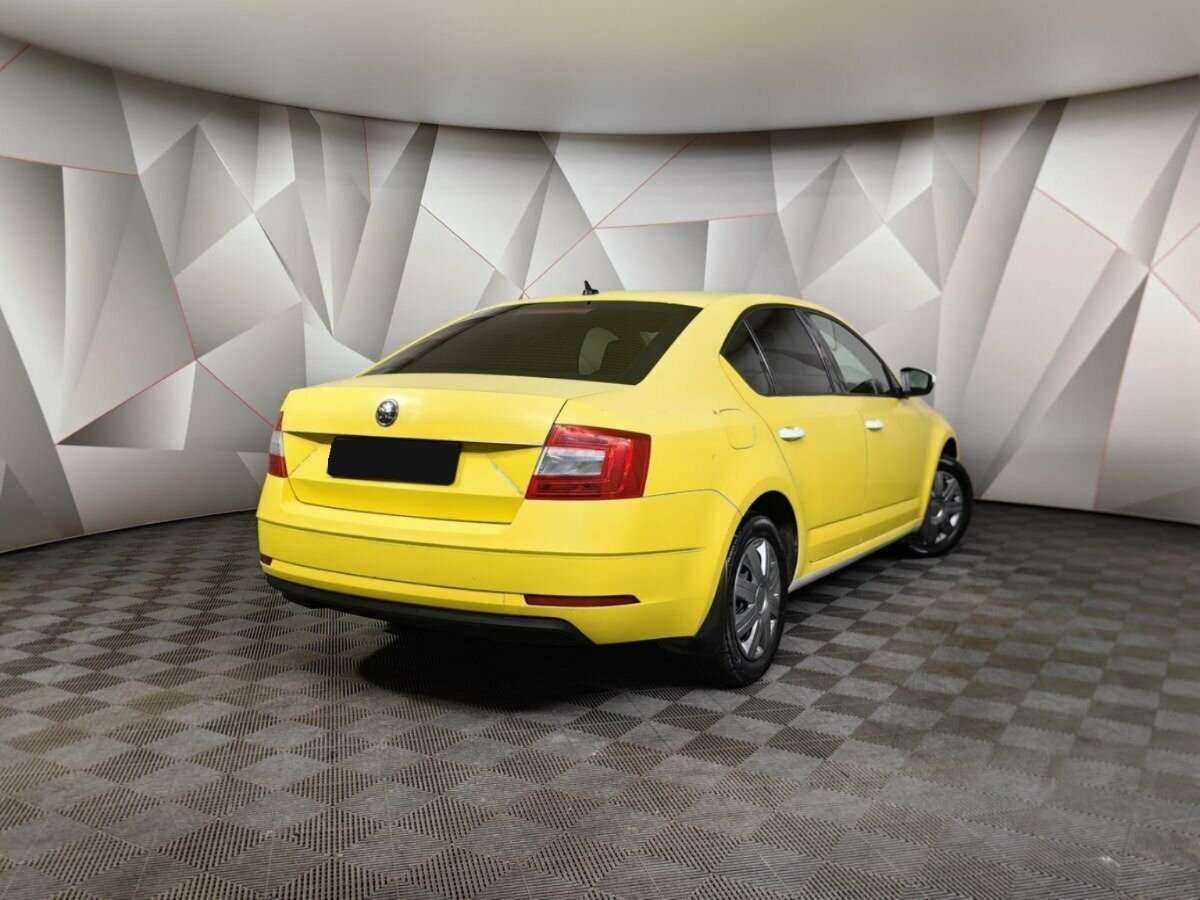 Skoda Octavia с пробегом — 2019 год. Фото: #1
