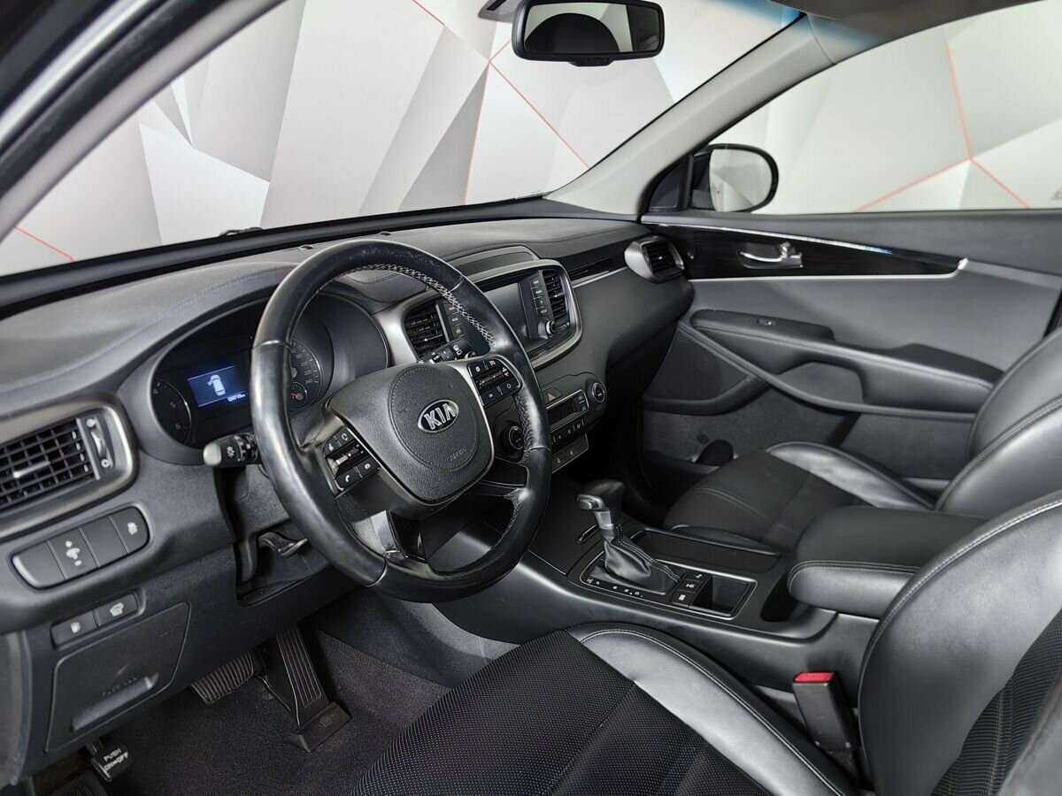 Kia Sorento с пробегом — 2019 год. Фото: #13