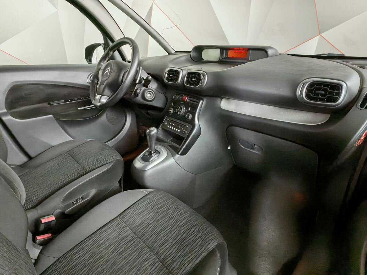 Citroen C3 Picasso с пробегом — 2012 год. Фото: #8