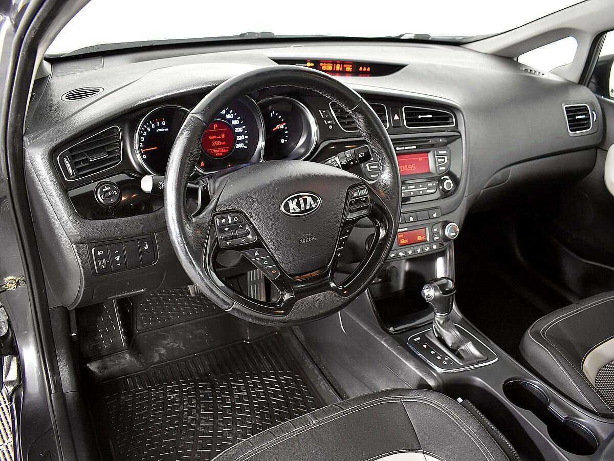 Kia Ceed с пробегом — 2015 год. Фото: #6