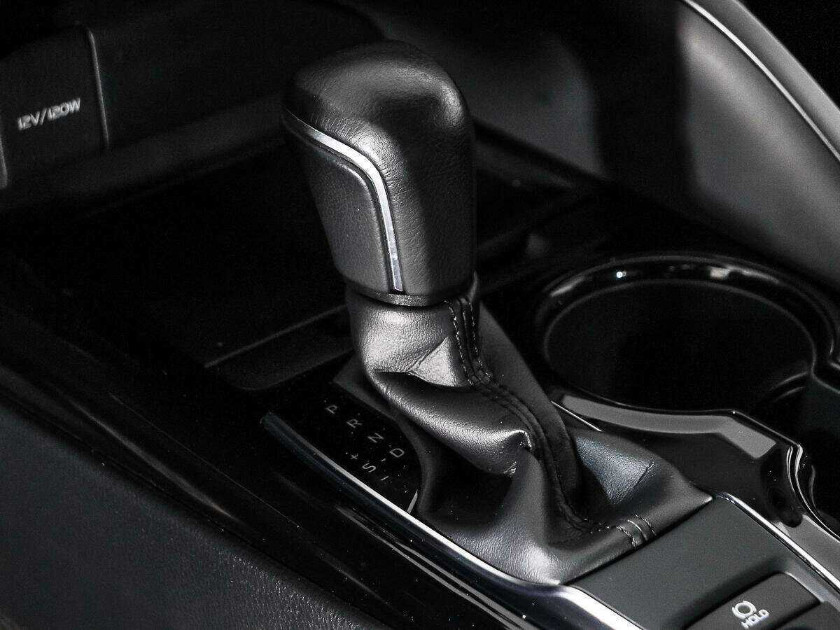 Toyota Camry с пробегом — 2020 год. Фото: #7