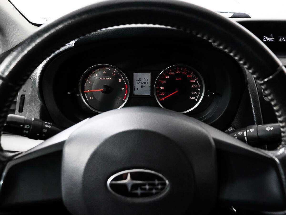 Subaru Impreza с пробегом — 2012 год. Фото: #16