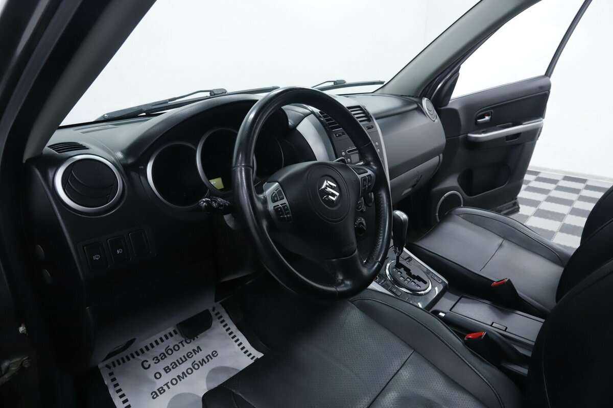 Suzuki Grand Vitara с пробегом — 2012 год. Фото: #8