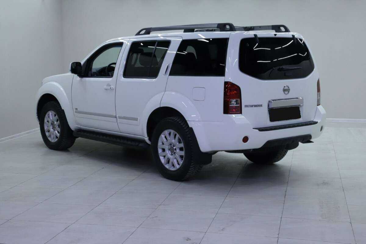 Nissan Pathfinder с пробегом — 2012 год. Фото: #1