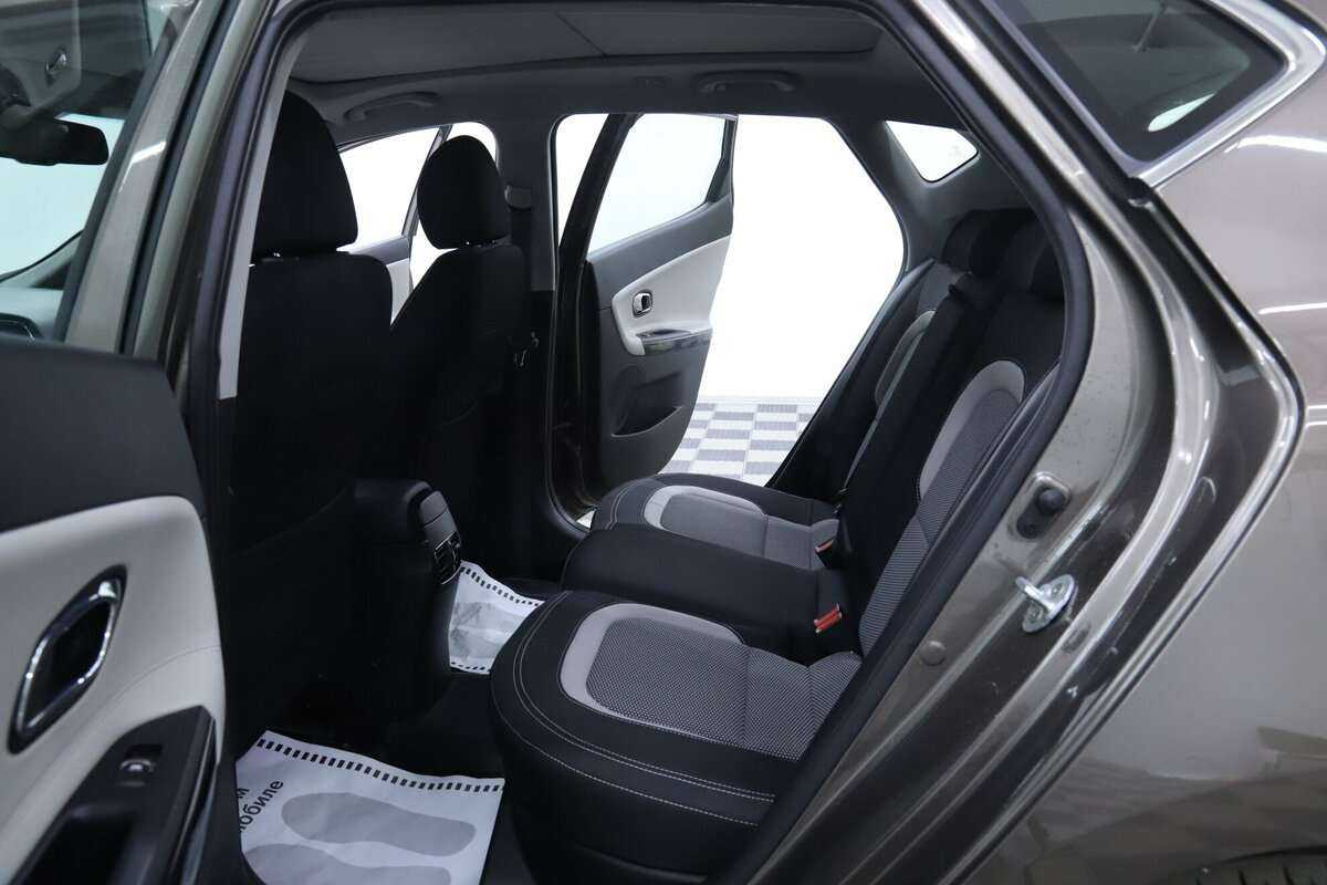 Kia Ceed с пробегом — 2015 год. Фото: #17