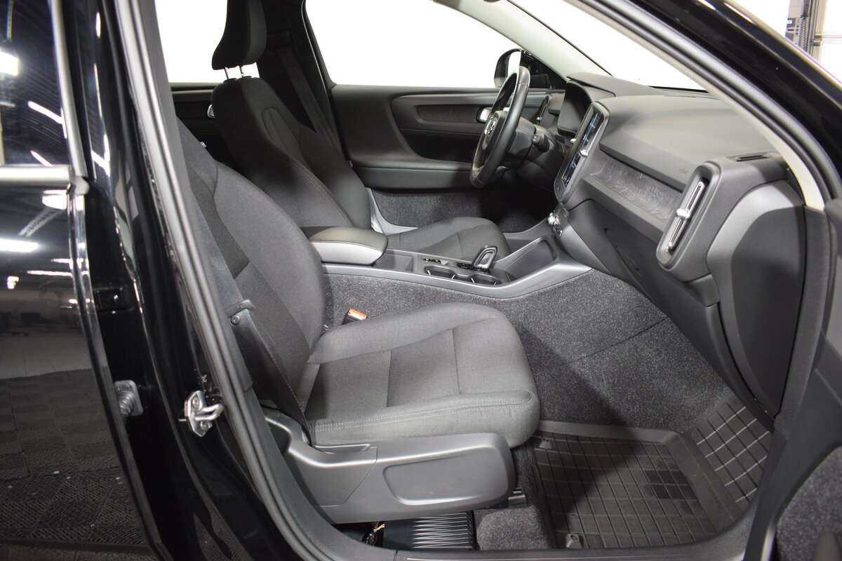 Volvo XC40 с пробегом — 2019 год. Фото: #10