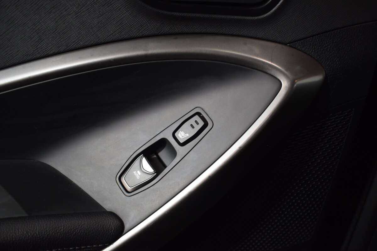 Hyundai Santa Fe с пробегом — 2016 год. Фото: #20