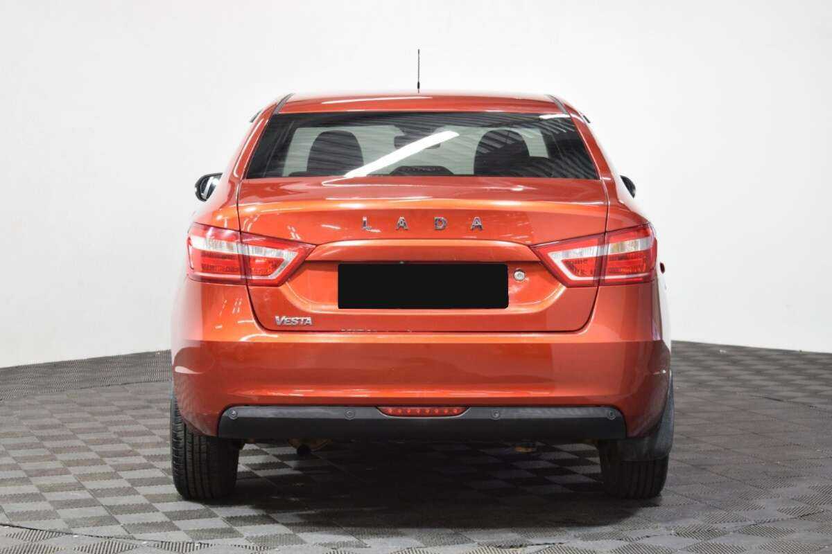 Lada (ВАЗ) Vesta с пробегом — 2016 год. Фото: #4