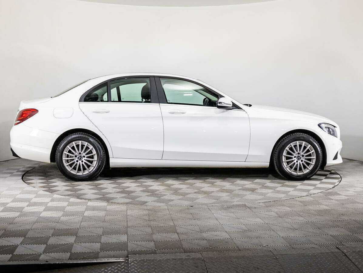 Mercedes-Benz C-Класс с пробегом — 2017 год. Фото: #3