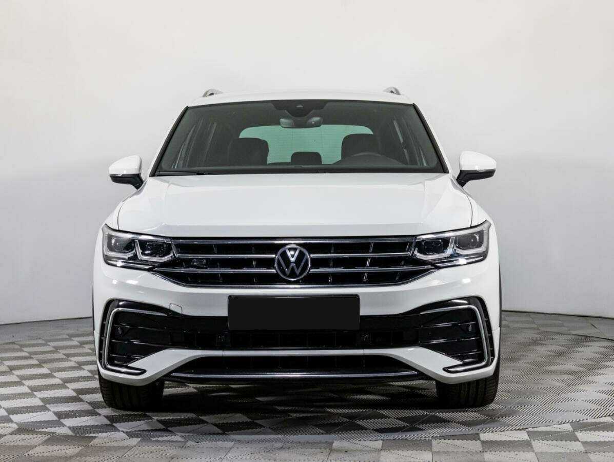 Volkswagen Tiguan с пробегом — 2021 год. Фото: #1
