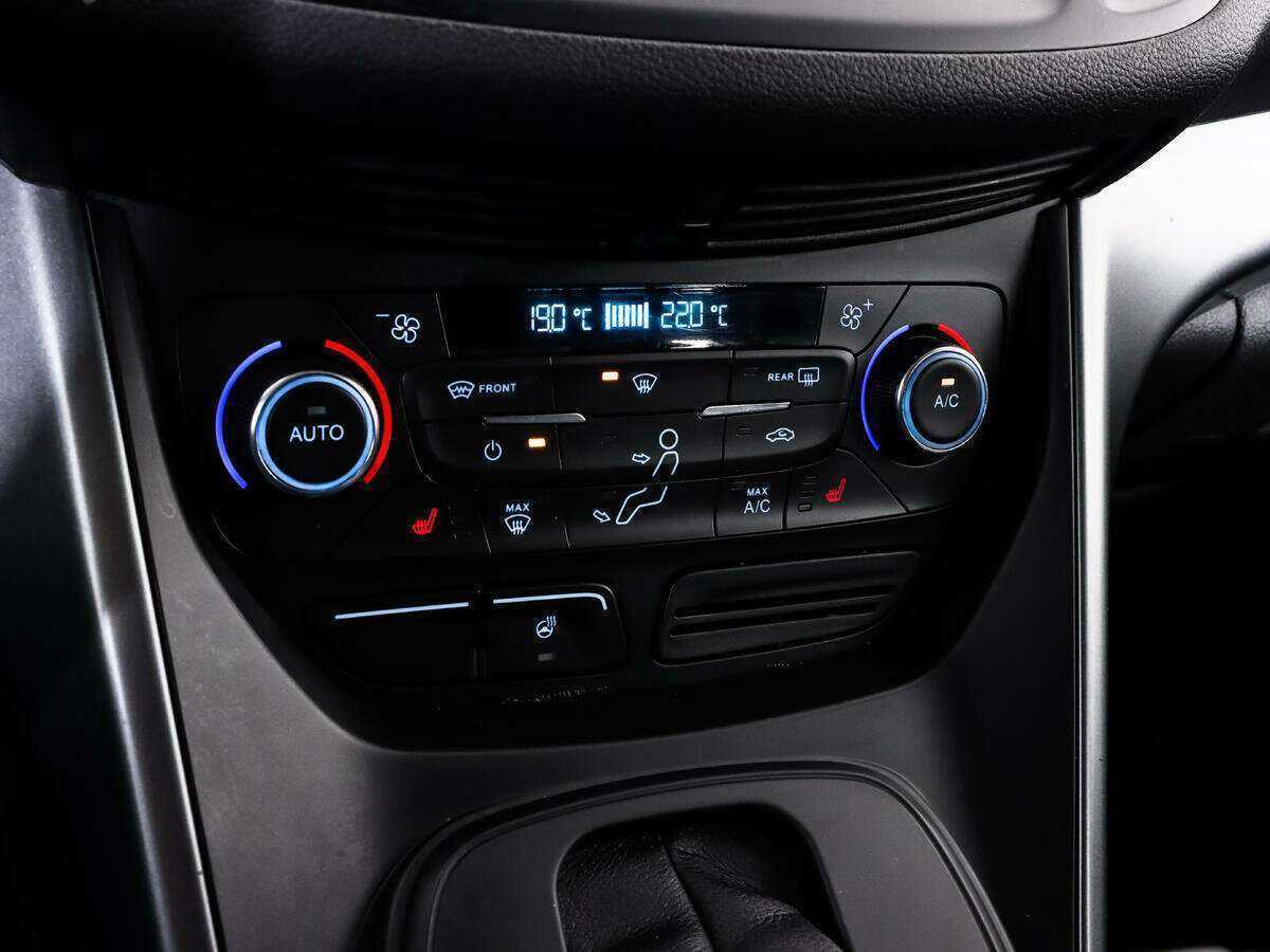 Ford Kuga с пробегом — 2018 год. Фото: #11