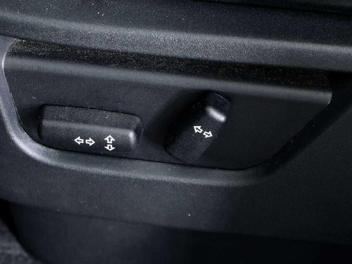 Land Rover Freelander с пробегом — 2014 год. Фото: #11