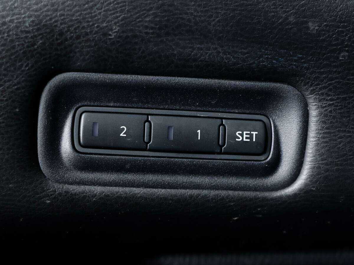 Nissan Pathfinder с пробегом — 2015 год. Фото: #12