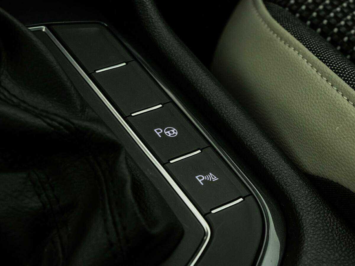 Volkswagen Tiguan с пробегом — 2020 год. Фото: #17