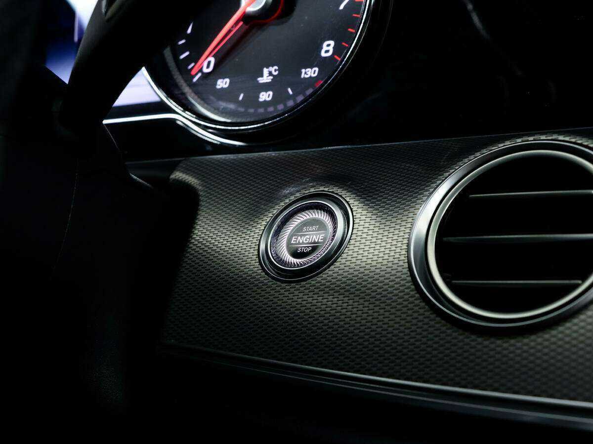 Mercedes-Benz E-Класс с пробегом — 2016 год. Фото: #15