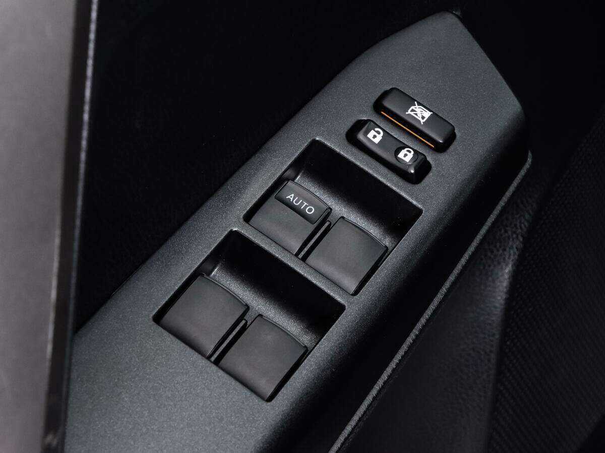 Toyota RAV4 с пробегом — 2017 год. Фото: #15