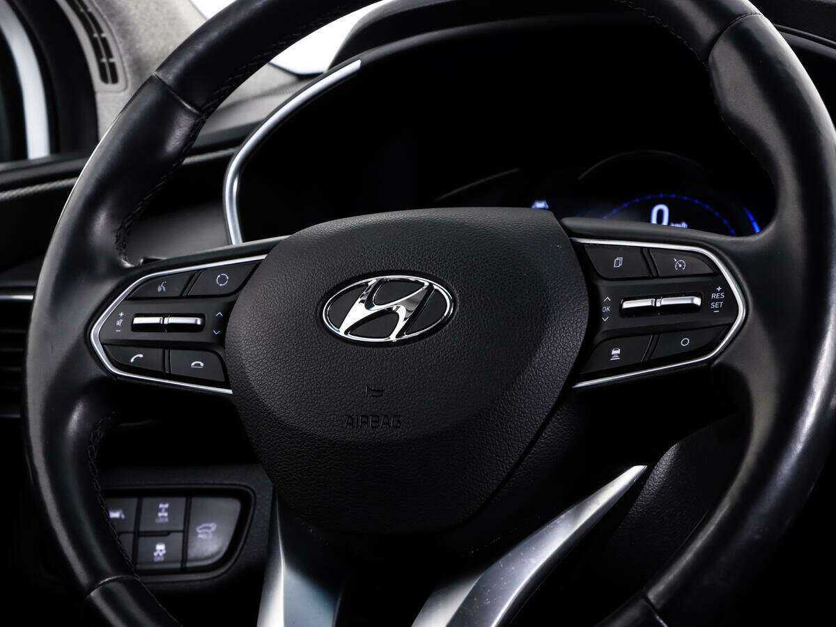 Hyundai Santa Fe с пробегом — 2019 год. Фото: #10