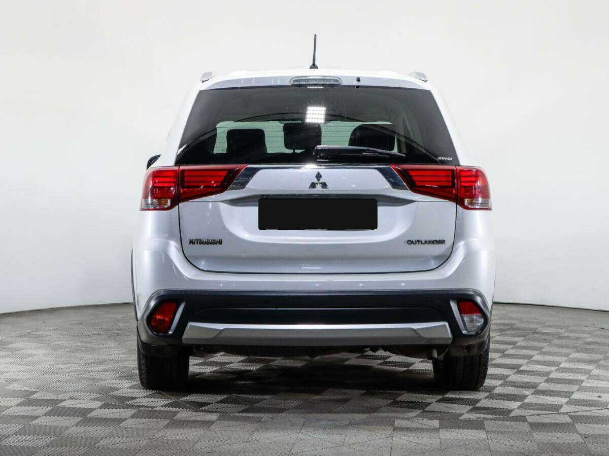 Mitsubishi Outlander с пробегом — 2016 год. Фото: #5