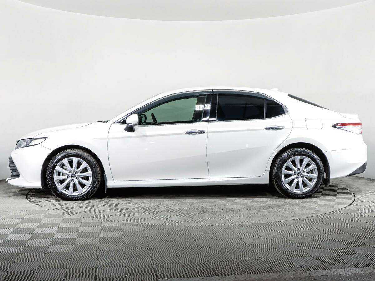 Toyota Camry с пробегом — 2018 год. Фото: #7