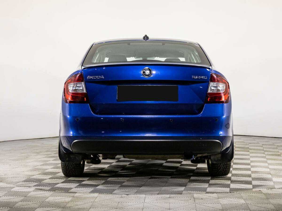 Skoda Rapid с пробегом — 2017 год. Фото: #5