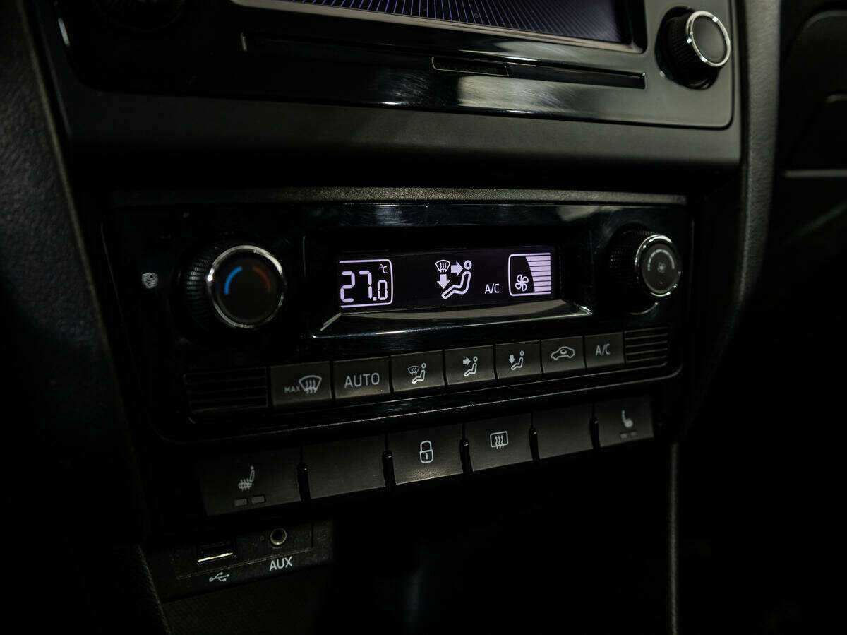 Skoda Rapid с пробегом — 2017 год. Фото: #16