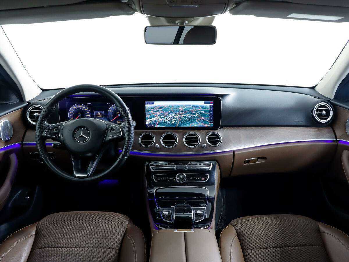 Mercedes-Benz E-Класс с пробегом — 2016 год. Фото: #9