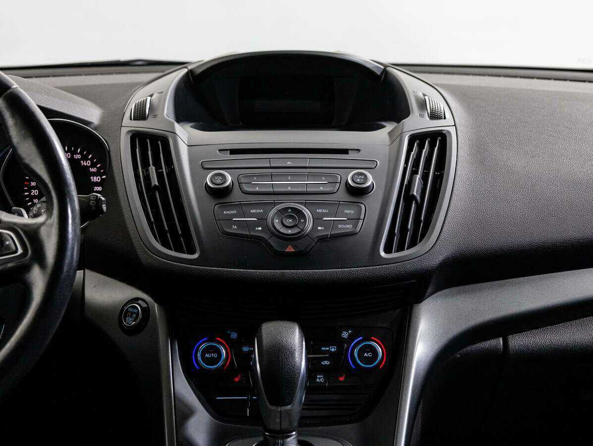 Ford Kuga с пробегом — 2018 год. Фото: #11