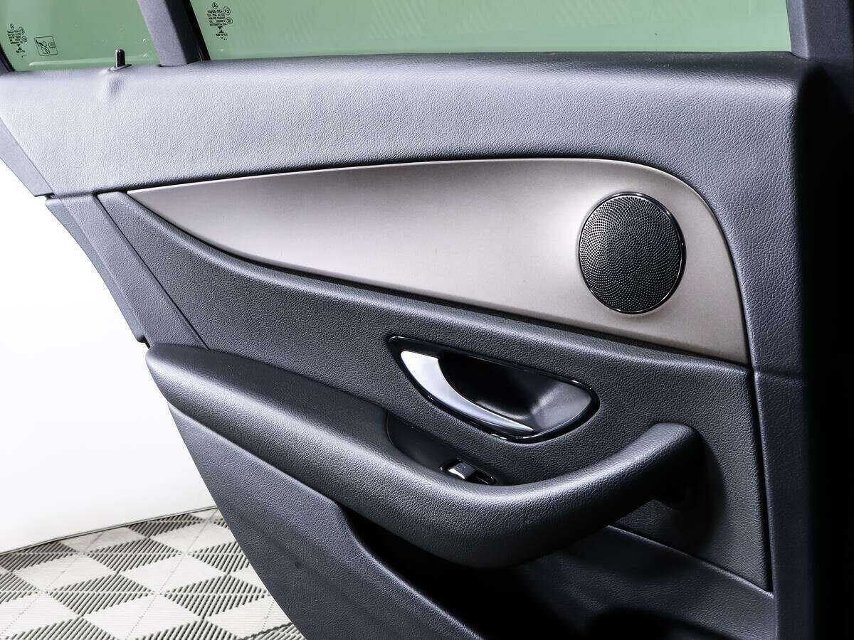 Mercedes-Benz E-Класс с пробегом — 2016 год. Фото: #16
