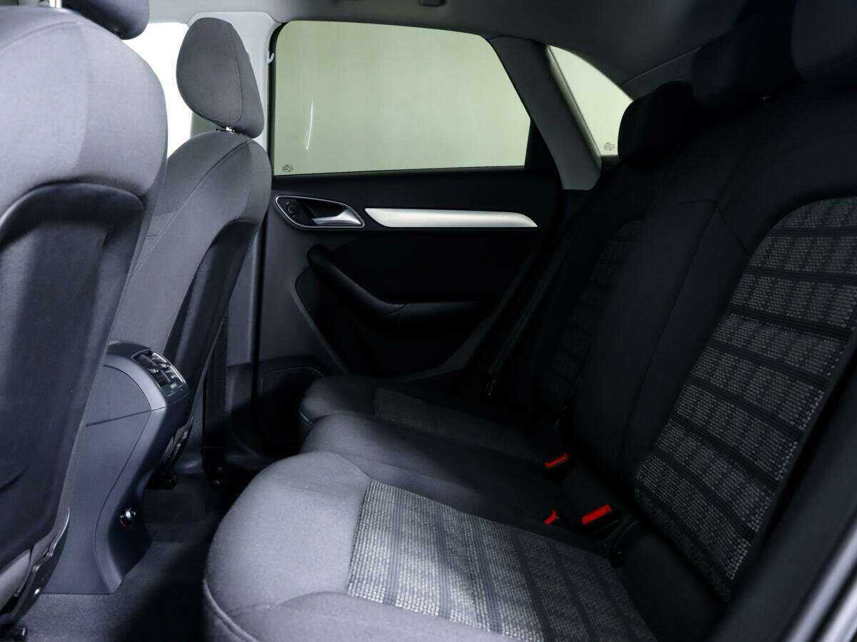 Audi Q3 с пробегом — 2012 год. Фото: #10