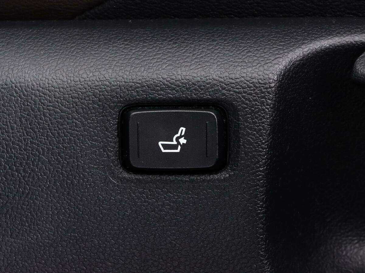 Toyota C-HR с пробегом — 2018 год. Фото: #18