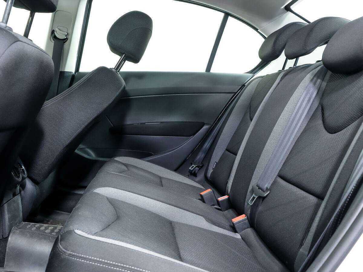 Peugeot 408 с пробегом — 2016 год. Фото: #10