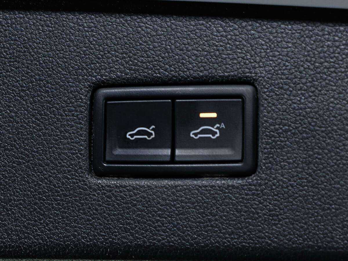 Volkswagen Tiguan с пробегом — 2020 год. Фото: #17