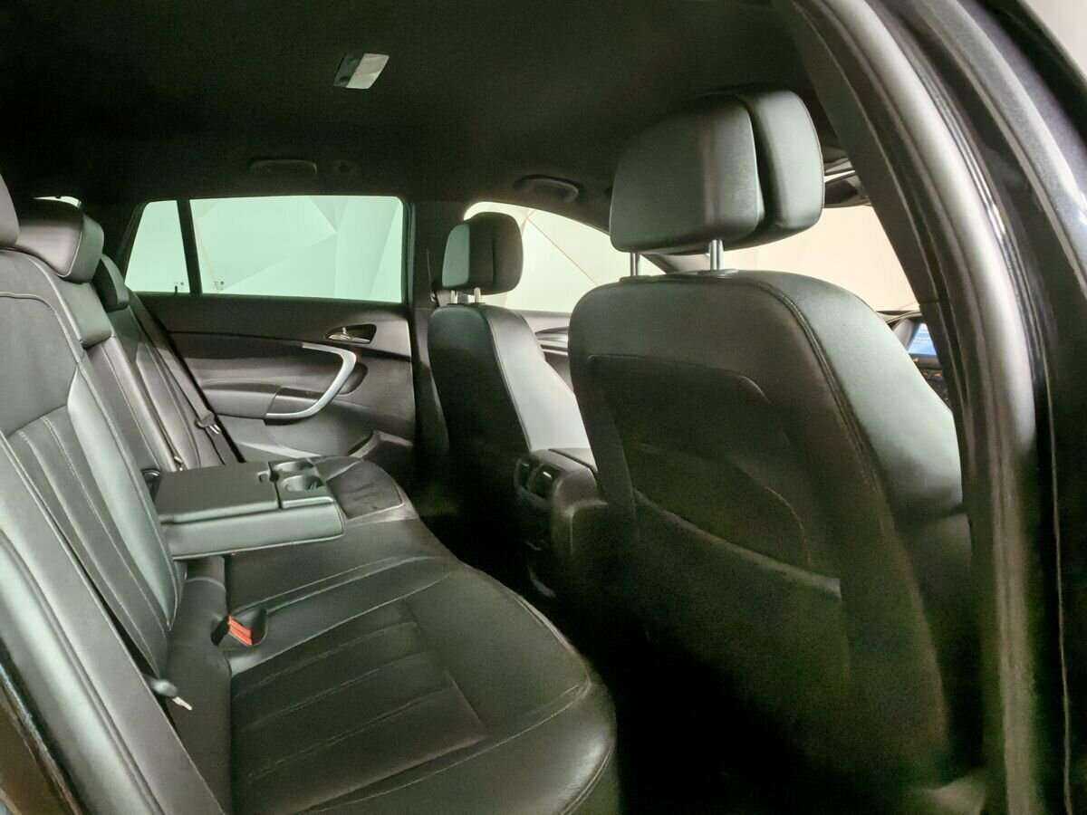 Opel Insignia с пробегом — 2013 год. Фото: #11