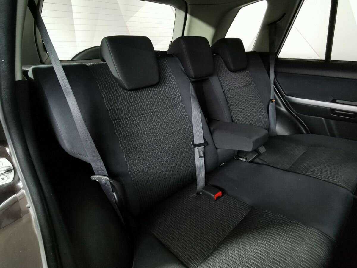 Suzuki Grand Vitara с пробегом — 2013 год. Фото: #12