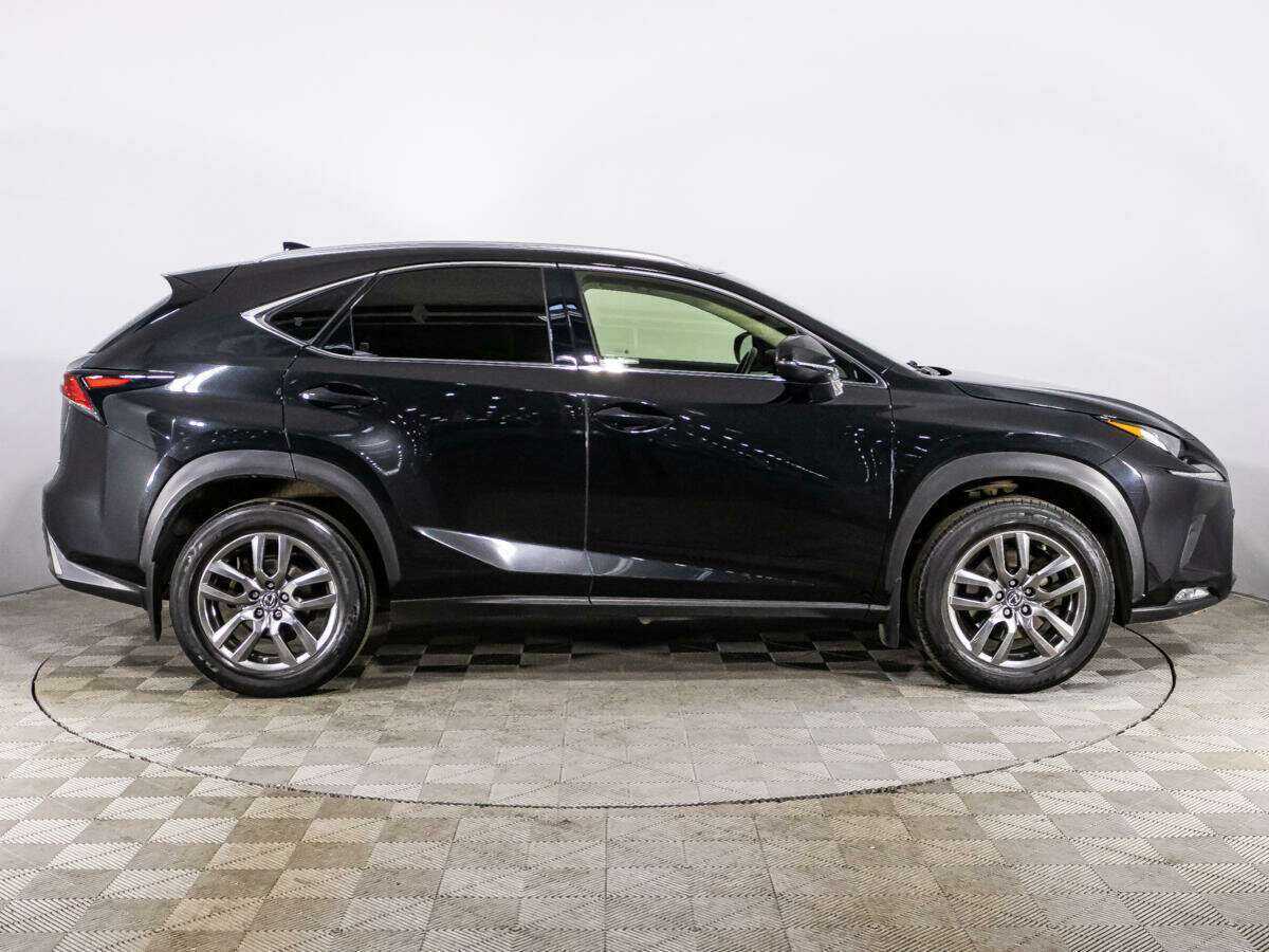 Lexus NX с пробегом — 2018 год. Фото: #3