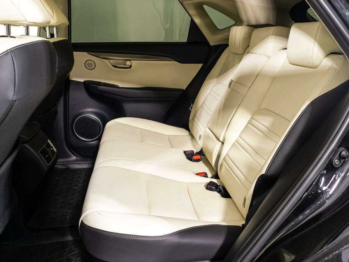 Lexus NX с пробегом — 2018 год. Фото: #9