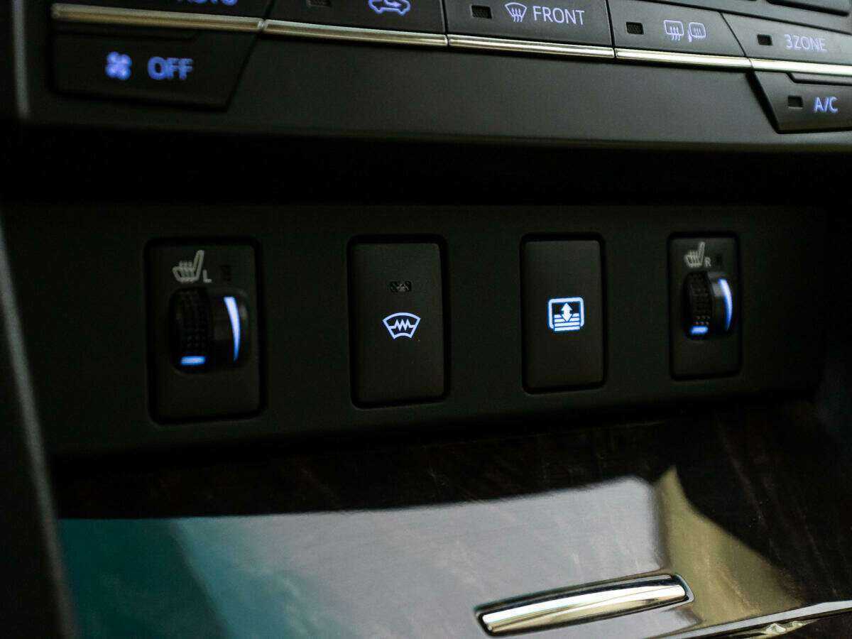 Toyota Camry с пробегом — 2017 год. Фото: #19